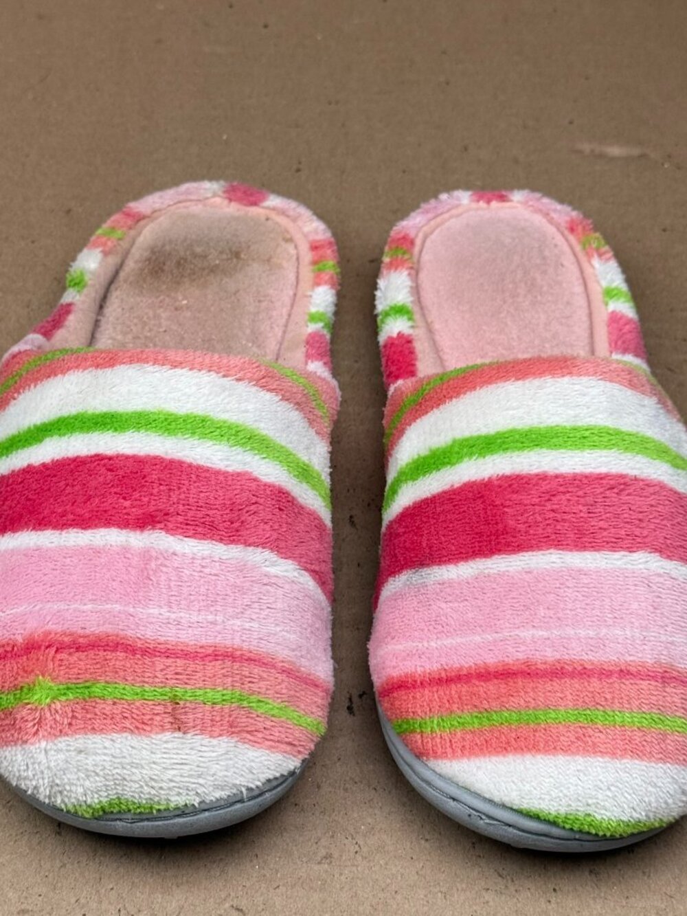 Dearfoams Women's Striped Slippers Size Large (US 9-10) need clean